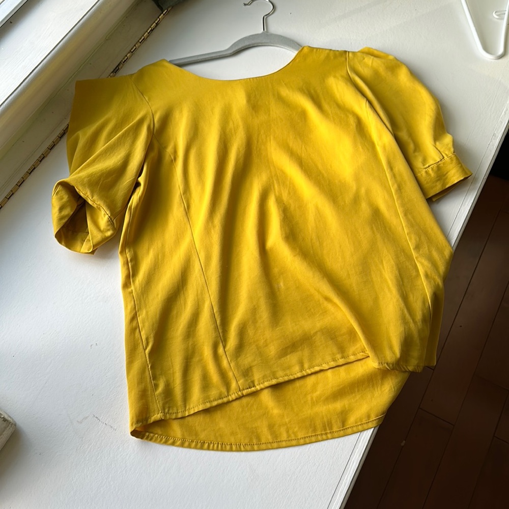 Yellow top